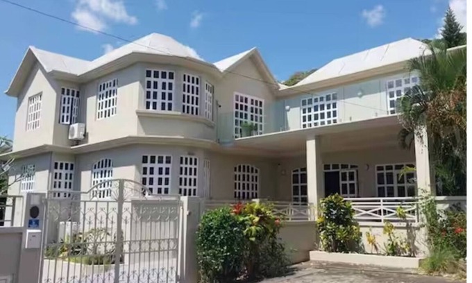 La Gaulette House | Villa les Dauphins Great for Families