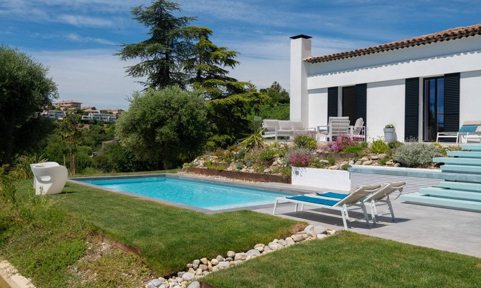 Saint Antoine Villa | Villa Les Jardins du Mascon