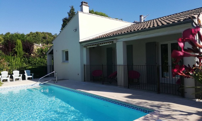 Vaison-la-Romaine Villa | Villa "Les P'tites Pommes" for 6/8 persons with or without studio