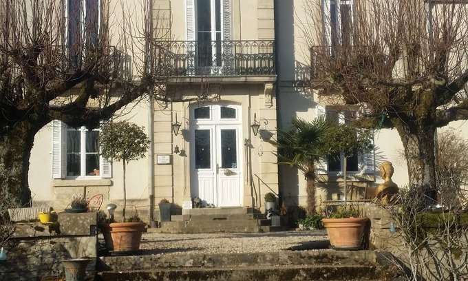 Barbirey-sur-Ouche Villa | Villa les pieds dans l'ouche