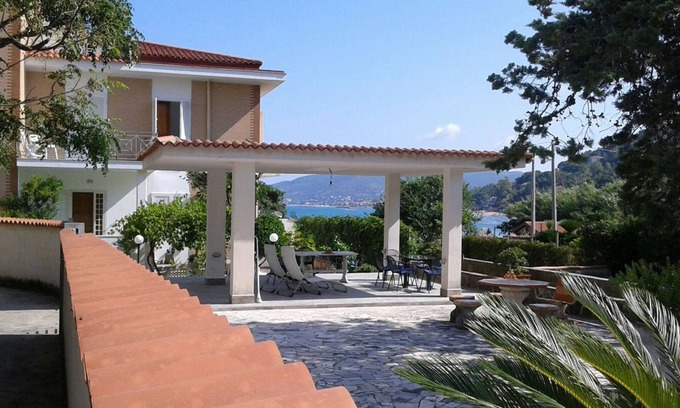 San Marco di Castellabate Villa | Villa Leucotea, house with garden in the village of Pozzillo 20 meters from the blue sea