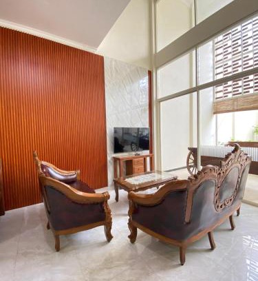 Malang Villa | Villa Lisha Orolas