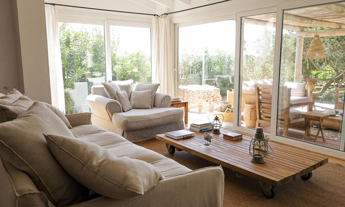 Formentera Villa | Villa los Dragos - 4 suites near the beach with pool and A/C all rooms.