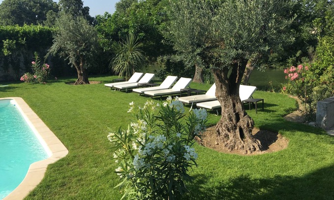 Villeneuve-Loubet Bed & Breakfast | Villa Louise-Rose