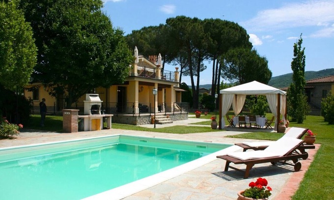 Castiglion Fiorentino Villa | Villa Lucia - Tuscan villa with private pool