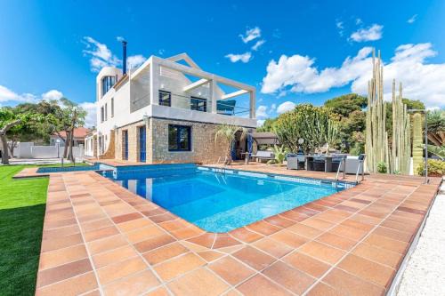 Vista Hermosa Villa | Villa Lucentum