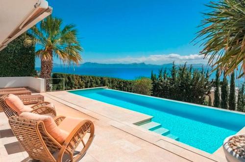 Alcanada House | Villa luminosa y bien presentada en Alcudia