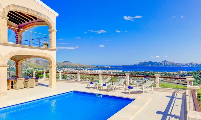 Pollensa Villa | Villa Lux by Sealand Villas