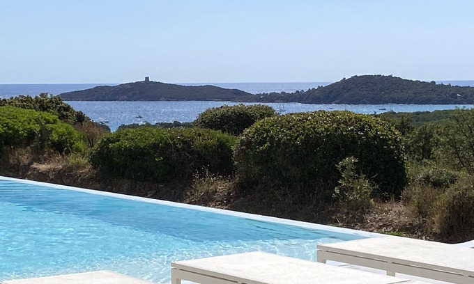 Pinarellu Villa | Villa Luxe Vues Magnifiques mer et Montagne Piscine Chauffée 6 ch 6 sdb air co