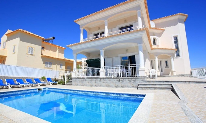 Montechoro Villa | Villa Luz for group holidays