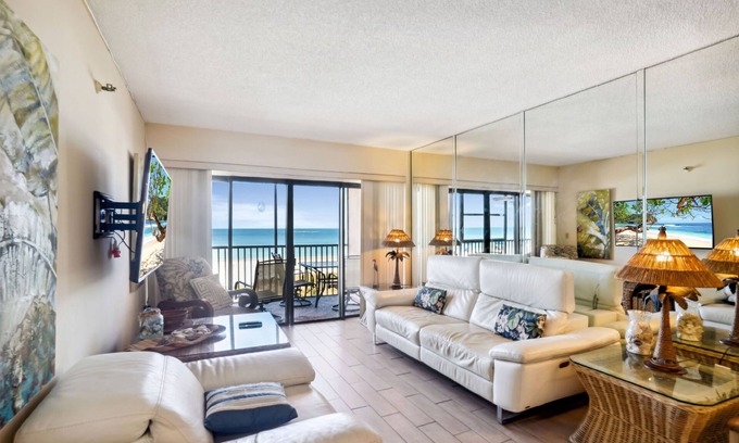 Madeira Beach Condo | Villa Madeira 207 Paradise! So many updates in the awesome beach front condo!