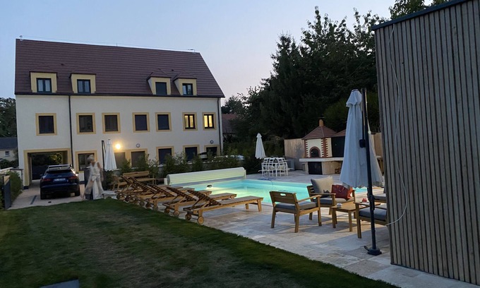 Magny-le-Hongre House | VILLA MAGNYSOLAR 1 5 minutes from Disneyland Paris