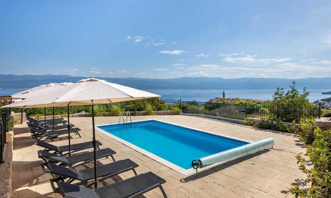 Vrbnik Villa | Villa Maja– Stylish Oasis with Heated Pool & Sea View