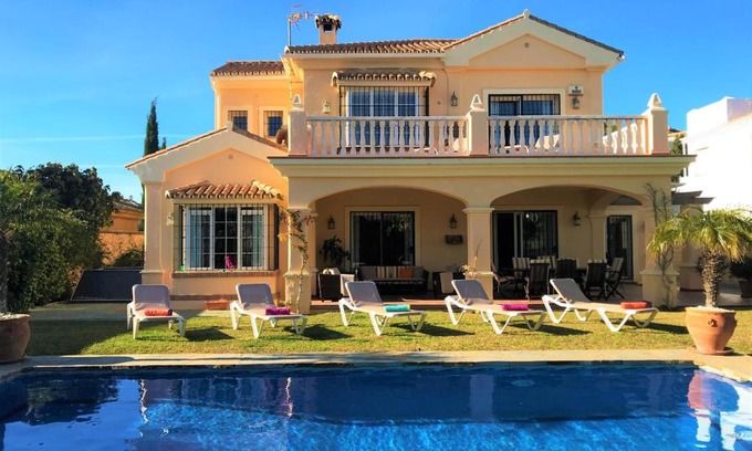 Casares Villa | Villa Majestic