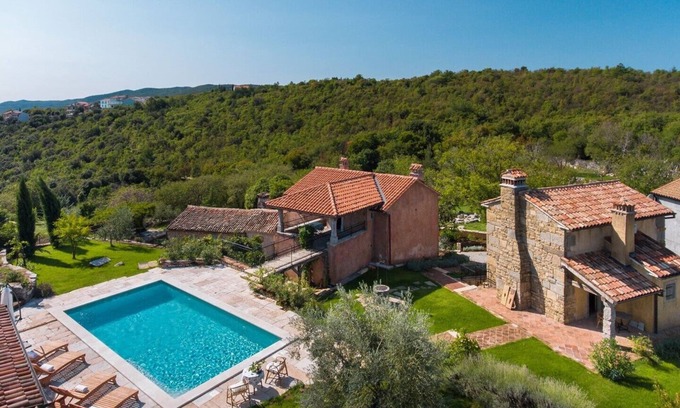 Gondolici Villa | Villa Malini with Pool, Sauna and Fenced Garden