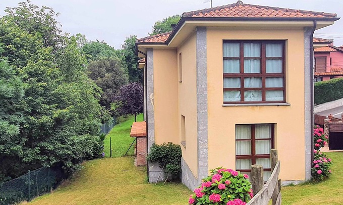 San Roque del Acebal House | Villa Maruja Vacation Home