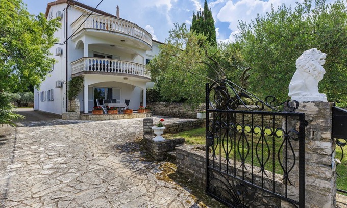 Zambratija House | Villa Maran by Interhome