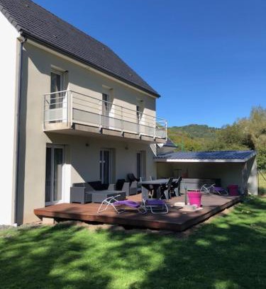 Jassat Villa | Villa MARIA