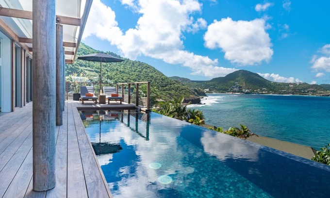 Pointe Milou Apartment | Villa Maria | Ocean Front - Located in Wonderful Pointe Milou with Private Pool