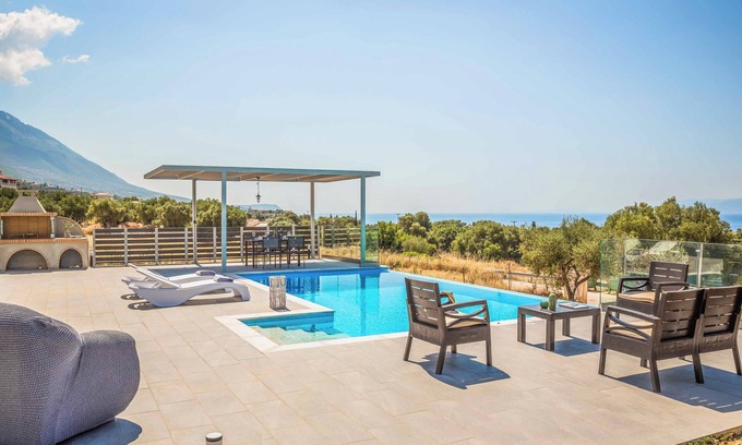 Karavados Villa | Villa Maria Theo