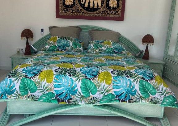 Les Esterets du Lac Bed & Breakfast | VILLA MARILIS
