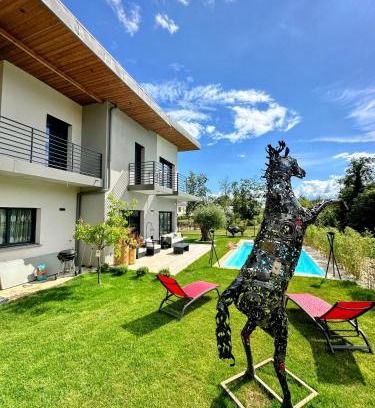 L'Isle-Adam Villa | Villa Marina