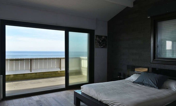 Ondres Villa | Villa Marinella sea view direct access to the beach exceptional property
