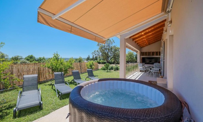 Tinj Villa | Villa Marinerro completely energy self-sustainable surrounded by olive groves and an orchard