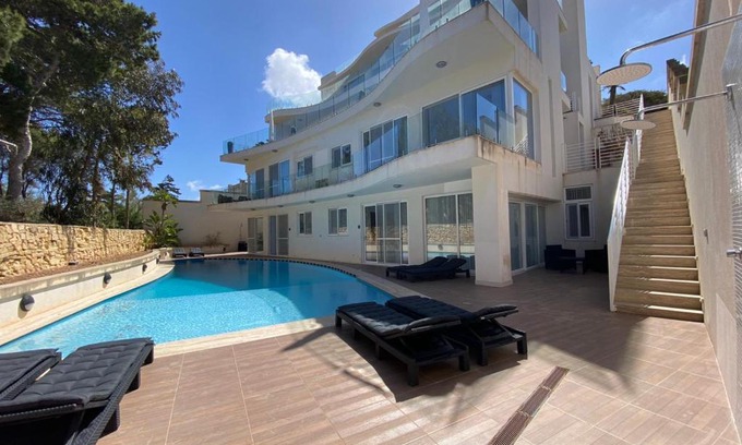 Xlendi Apartment | Villa Marni