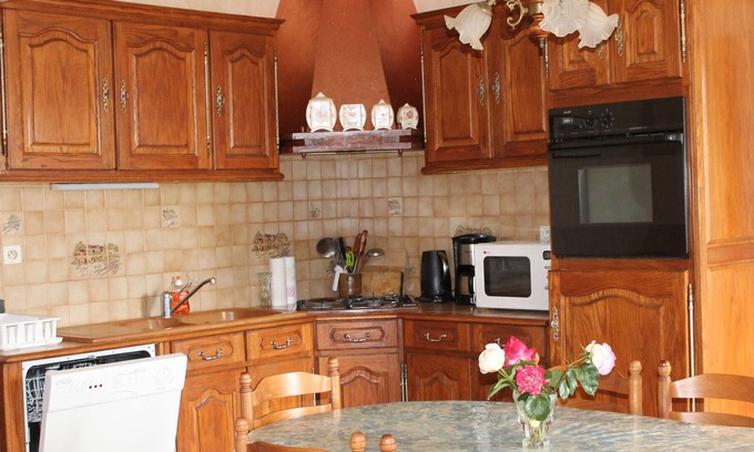 Marolles-les-Buis House | Villa Marolles-les-Buis, 2 bedrooms, 5 persons