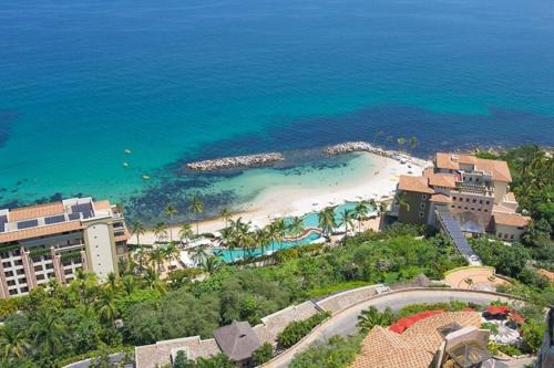 South Shore Hotel Area Villa | Villa Martha Garza Blanca - Heated Pool, Chef & Full Staff Included
