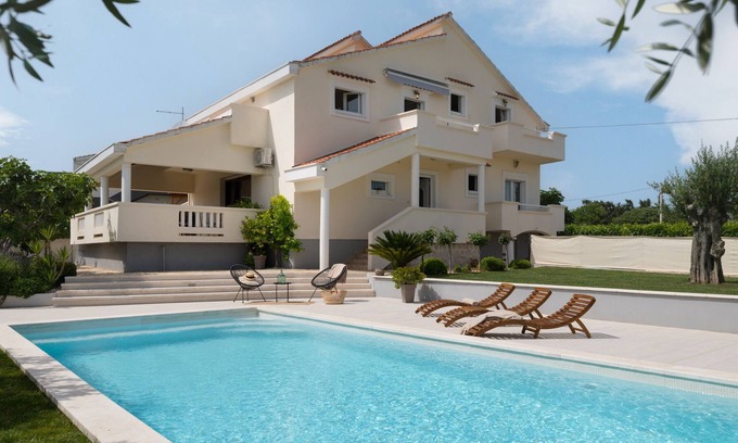 Poljica Villa | Villa Matea Luxury apartment in Nin 6+1