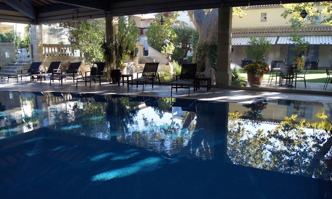 Aigues-Mortes Medieval City Hotel | Villa Mazarin Aigues Mortes