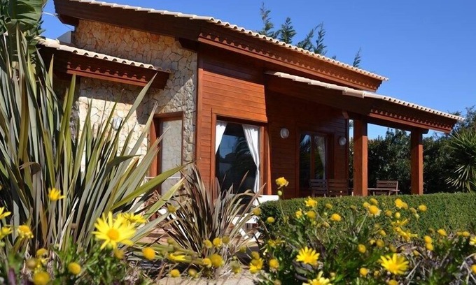 Sagres House | Villa Medronho - Perfect for couples with private garden, free Wifi in Sagres