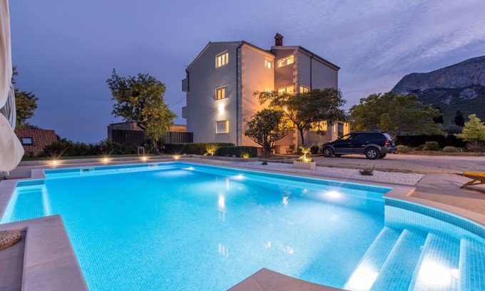 Klis Villa | Villa Melki SAVE 20 percent on Split-villas com