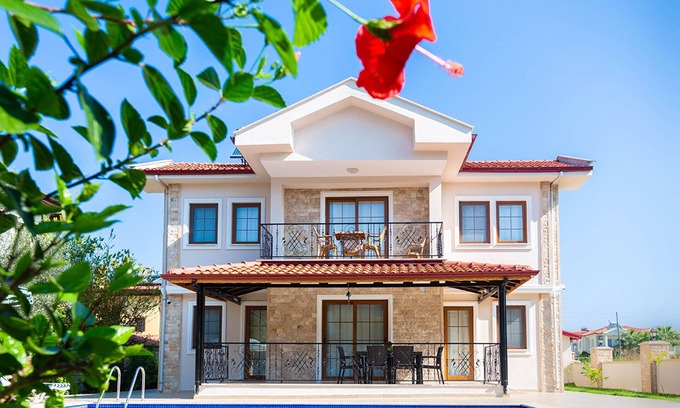 Dalyan Villa | Villa Meltem - 4 bedrooms all en suite, with 2 kitchens - upstairs & downstairs