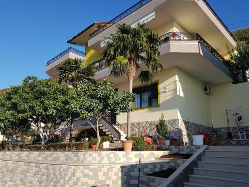 Orikum Villa | Villa Meminaj Vlore Sea view and Garden Vlore