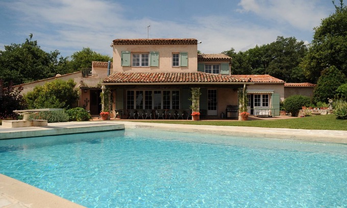 Le Rouret Villa | Villa Menhir