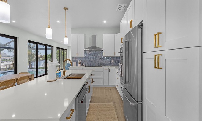 Pelican House | Villa Mimosa – A Luxury Gulf-Access Retreat in SW Cape Coral near Cape Harbour