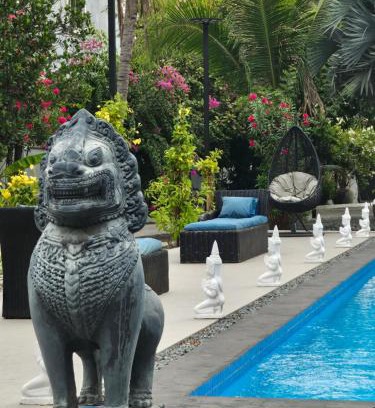 Sen Sok Bed & Breakfast | Villa Minou Takmao