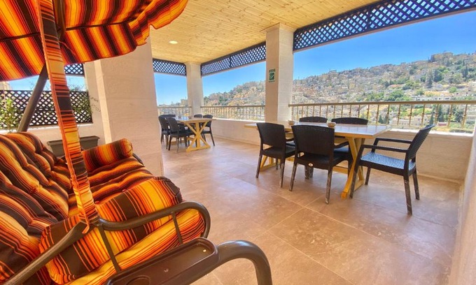 Amman Apartment | Villa Mira GuestHouse 2 - Downtown Central Amman - AL DIYRIH