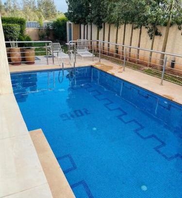 Agdal Villa | Villa moderne, piscine privée, 5 minutes du centre
