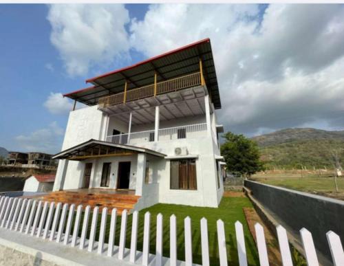 Lonavala House | Villa Montagna By Nutan Holidays