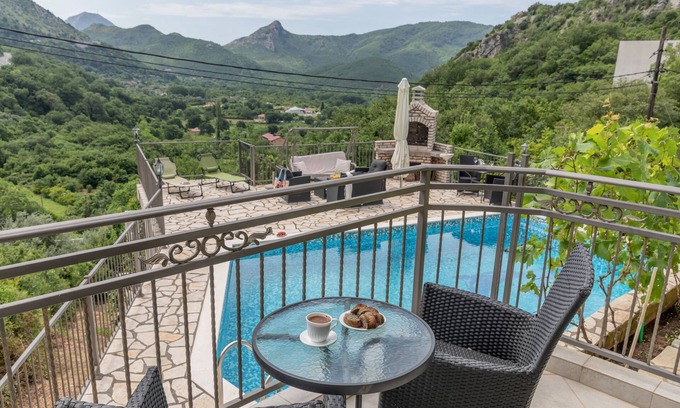 Kaluđerac Apartment | Villa Montenegrina - Two Bedroom Apartment with Sea View
