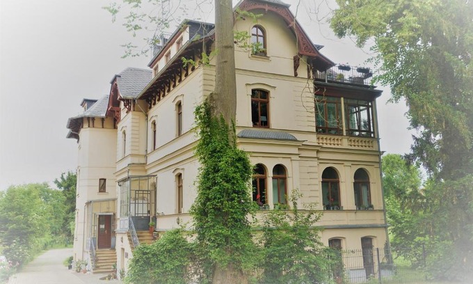 Gera Apartment | Villa Moser - Ferienwohnung mit Terrasse