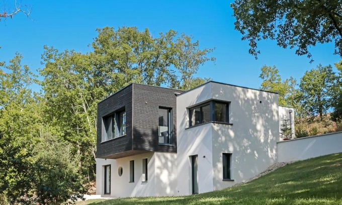 Cazoules Villa | Villa Nakalta