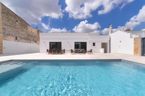 Tricase Apartment | Villa Nara Luxury - Private Pool - 16 guest