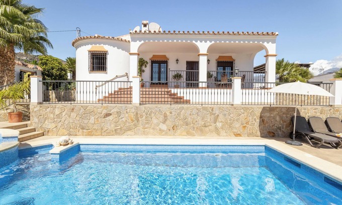Nerja House | Villa "Natalia" with Sea & Mountain View, Private Pool, Air Conditioning & Terrace