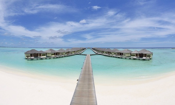 Lankanfinolhu Resort | Villa Nautica Paradise Island Resort