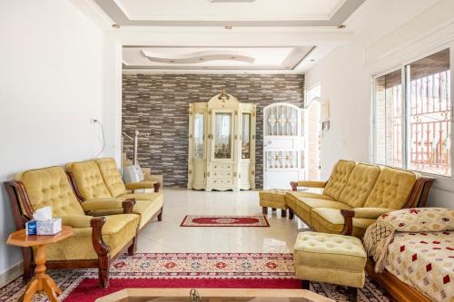Hjar Ennhal Villa | Villa near the beach with private pool